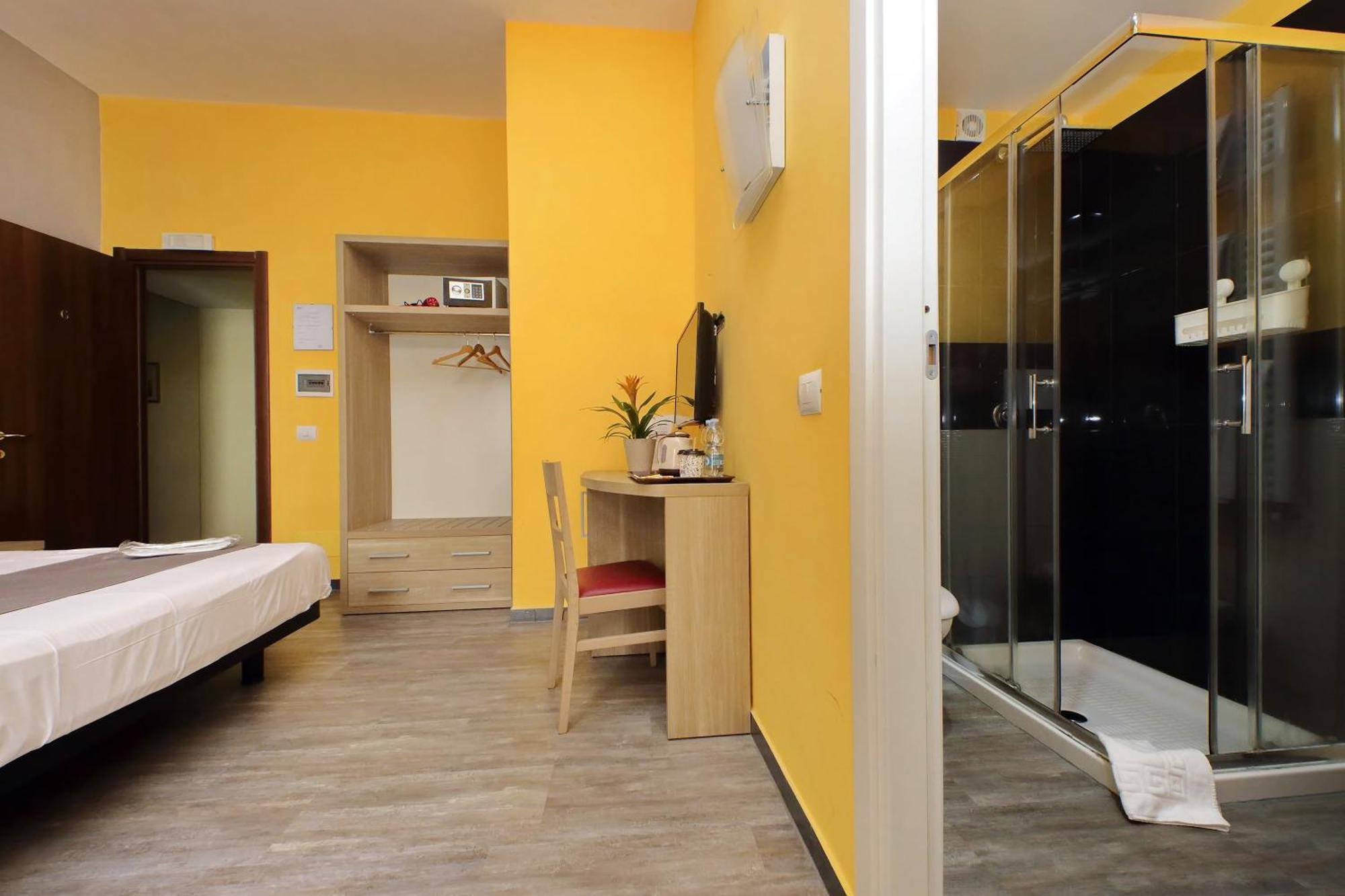 Pensión Lhg Comfy 2*