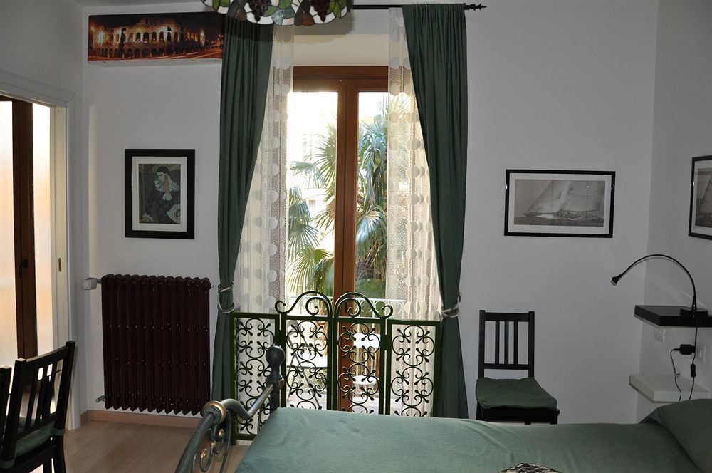 Pensión Lhg Comfy Roma